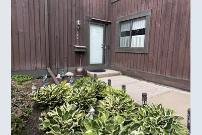 135 Balmoral Court, Kalamazoo, MI 49006 - Photo 2