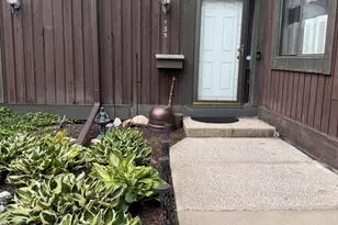 135 Balmoral Ct, Kalamazoo, MI 49006 - Photo 1