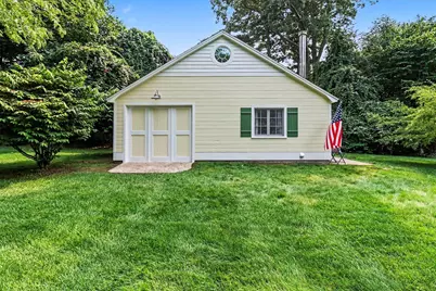 995 N Lakeshore Drive, Ludington, MI 49431 - Photo 4
