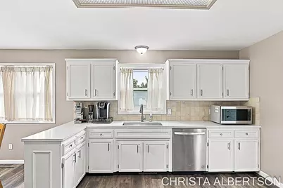 525 137th Avenue, Wayland, MI 49348 - Photo 14