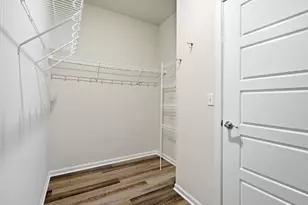 30137 Turtle Creek Cir, New Hudson, MI 48165 - Photo 16