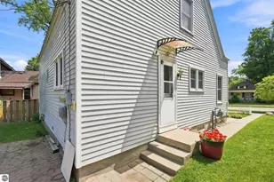 521 E Chapin St, Cadillac, MI 49601 - Photo 38