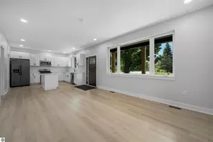 1713 Vanderlip Rd, Traverse City, MI 49686 - Photo 6