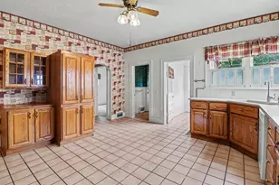 311 N James St, Ludington, MI 49431 - Photo 12