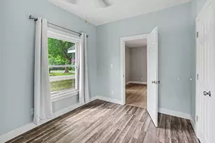 213 E 2nd St, Scottville, MI 49454 - Photo 14