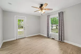 213 E 2nd St, Scottville, MI 49454 - Photo 10