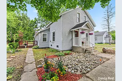 213 E 2nd Street, Scottville, MI 49454 - Photo 4