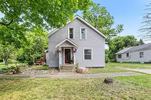 213 E 2nd St, Scottville, MI 49454 - Photo 2