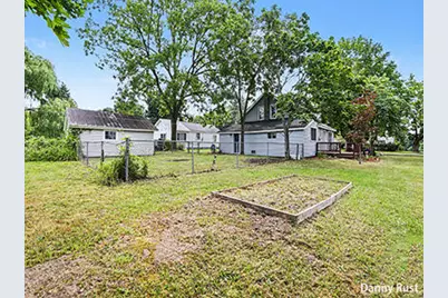 213 E 2nd Street, Scottville, MI 49454 - Photo 6
