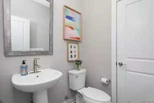 4861 Lismore Ln, Troy, MI 48085 - Photo 6