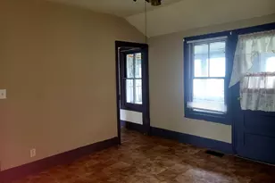 204 W Delaware St, Decatur, MI 49045 - Photo 8