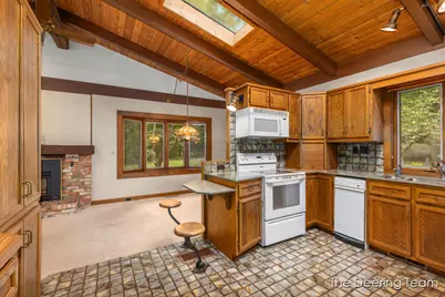2665 Sharon Avenue, Holland, MI 49424 - Photo 8