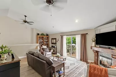 9959 W Sargent Road, Fowlerville, MI 48836 - Photo 6