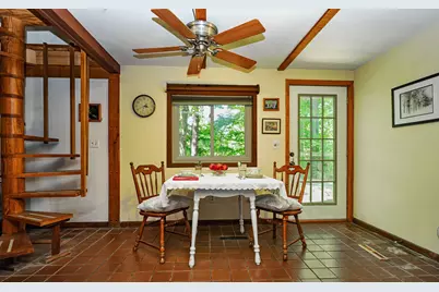4315 Hipps Hollow Road, Eau Claire, MI 49111 - Photo 8