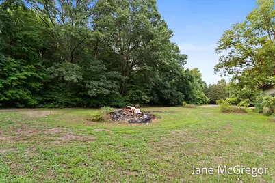 13727 Cleveland Street, Nunica, MI 49448 - Photo 10