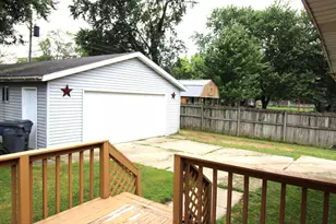 447 Riverside Dr, Watervliet, MI 49098 - Photo 12