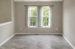 20790 Briarwood St, Brownstown, MI 48183 - Photo 4
