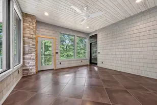2246 Shelter Pointe Dr, Kalamazoo, MI 49008 - Photo 34