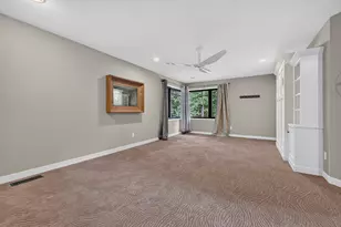 2246 Shelter Pointe Dr, Kalamazoo, MI 49008 - Photo 58