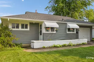 825 Den Hertog St SW, Wyoming, MI 49509 - Photo 4