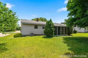 7917 Birchwood Ave, Jenison, MI 49428 - Photo 4