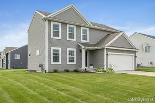 4614 Quaker Hill Ct, Kentwood, MI 49512 - Photo 2