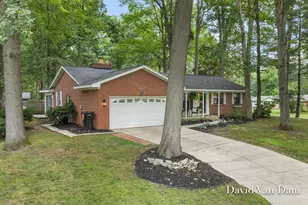 4930 Poinsettia Ave SE, Kentwood, MI 49508 - Photo 2