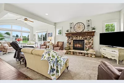 5969 Elmwood Court, Hudsonville, MI 49426 - Photo 4