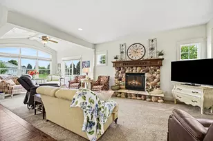 5969 Elmwood Ct, Hudsonville, MI 49426 - Photo 4