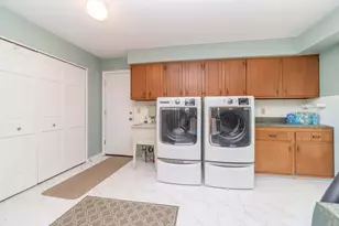 34150 Hunters Row, Farmington Hills, MI 48331 - Photo 38