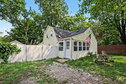 125 Maplelawn Street SE, Kentwood, MI 49548 - Photo 2