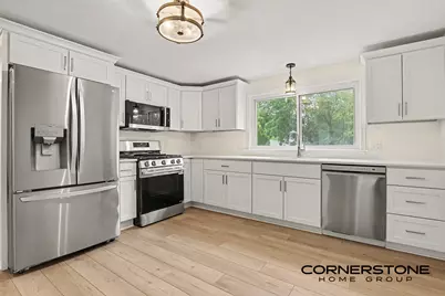 74 N Park Street NE, Cedar Springs, MI 49319 - Photo 6