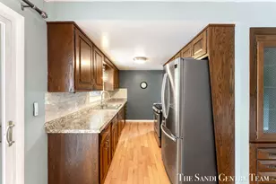 1015 Taylor Ave, Grand Haven, MI 49417 - Photo 12