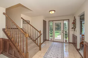 12575 Greentree Trail, South Lyon, MI 48178 - Photo 14