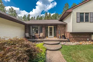 12575 Greentree Trail, South Lyon, MI 48178 - Photo 2