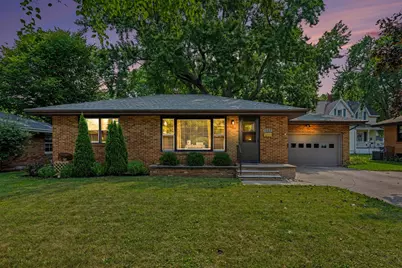 1507 Langley Avenue, Saint Joseph, MI 49085 - Photo 2