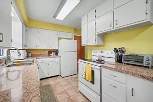 1507 Langley Ave, Saint Joseph, MI 49085 - Photo 12