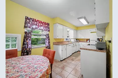 1507 Langley Avenue, Saint Joseph, MI 49085 - Photo 10