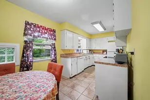 1507 Langley Ave, Saint Joseph, MI 49085 - Photo 10