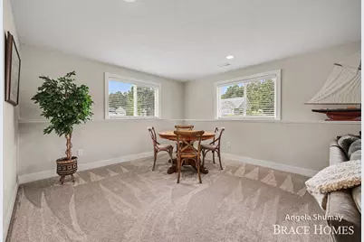 2637 Stockwood Drive NE, Grand Rapids, MI 49505 - Photo 14