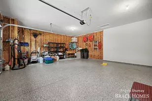 2637 Stockwood Dr NE, Grand Rapids, MI 49505 - Photo 20