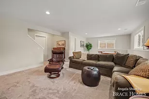 2637 Stockwood Dr NE, Grand Rapids, MI 49505 - Photo 16