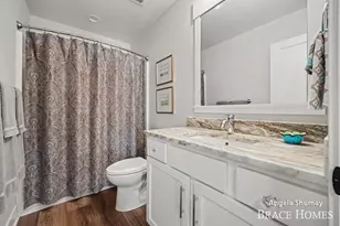 2637 Stockwood Dr NE, Grand Rapids, MI 49505 - Photo 12