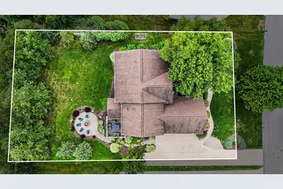 1254 Stoneshire Drive SE, Grand Rapids, MI 49546 - Photo 8