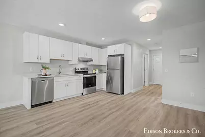 448 Pleasant Street SW, Grand Rapids, MI 49503 - Photo 6