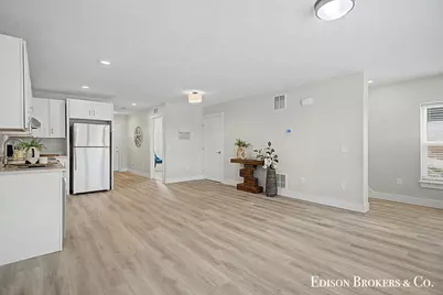 448 Pleasant Street SW, Grand Rapids, MI 49503 - Photo 8