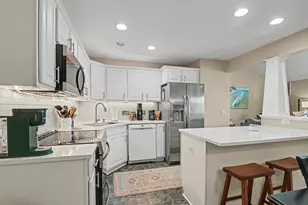 12233 S Crystal Waters Dr, Holland, MI 49424 - Photo 8