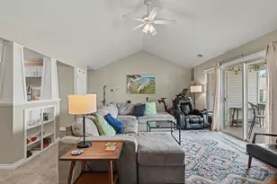 12233 S Crystal Waters Dr, Holland, MI 49424 - Photo 2