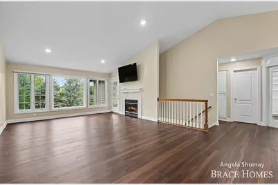 4942 N Quail Crest Drive SE, Grand Rapids, MI 49546 - Photo 6