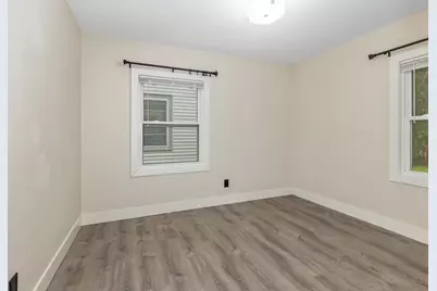 1257 Hillcrest Avenue NW, Grand Rapids, MI 49504 - Photo 10